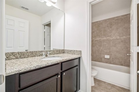 House in Orlando, Florida 4 bedrooms, 246.75 sq.m. № 1837388 - photo 21