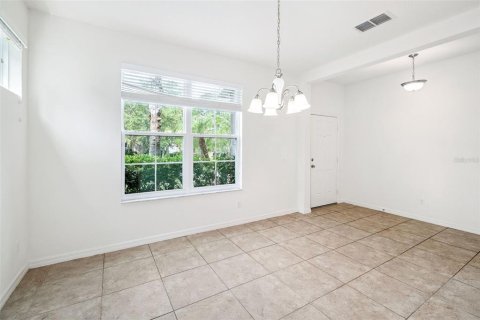 House in Orlando, Florida 4 bedrooms, 246.75 sq.m. № 1837388 - photo 8