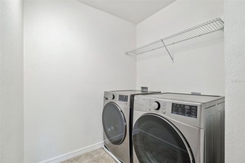 House in Orlando, Florida 4 bedrooms, 246.75 sq.m. № 1837388 - photo 23