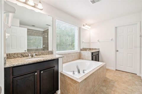 House in Orlando, Florida 4 bedrooms, 246.75 sq.m. № 1837388 - photo 15