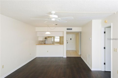 Condo in Venice, Florida, 2 bedrooms  № 1801320 - photo 5