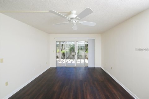 Condo in Venice, Florida, 2 bedrooms  № 1801320 - photo 6