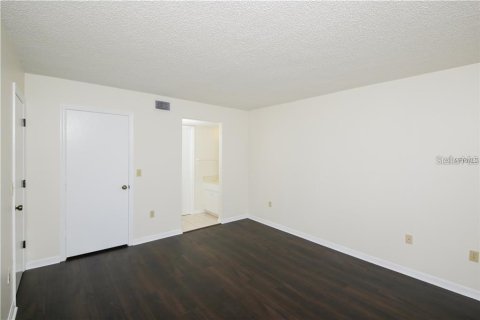 Condo in Venice, Florida, 2 bedrooms  № 1801320 - photo 9
