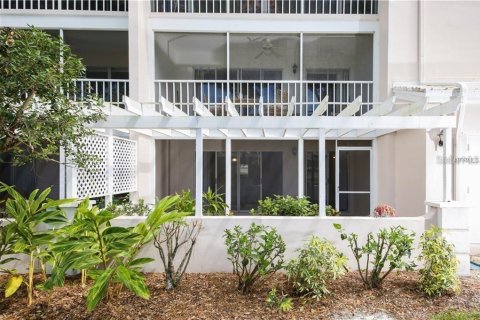 Condo in Venice, Florida, 2 bedrooms  № 1801320 - photo 16
