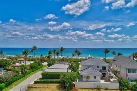 Townhouse in Delray Beach, Florida 4 bedrooms, 306.76 sq.m. № 2169676 - photo 2