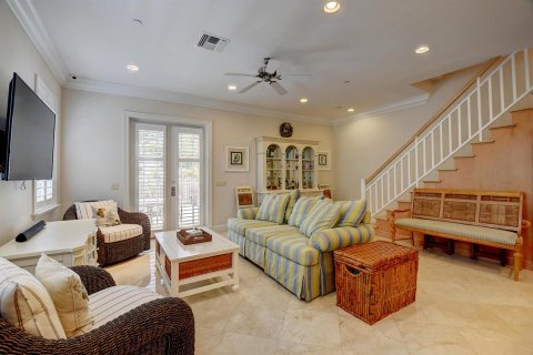 Townhouse in Delray Beach, Florida 4 bedrooms, 306.76 sq.m. № 2169676 - photo 13