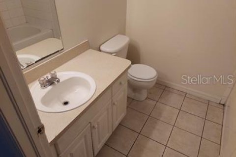 House in Saint Petersburg, Florida 3 bedrooms, 111.48 sq.m. № 1786613 - photo 5