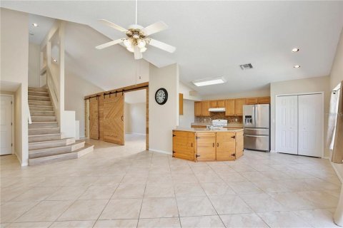 Casa en alquiler en Kissimmee, Florida, 4 dormitorios, 206.71 m2 № 1906833 - foto 14