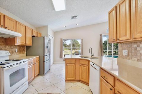 Casa en alquiler en Kissimmee, Florida, 4 dormitorios, 206.71 m2 № 1906833 - foto 12