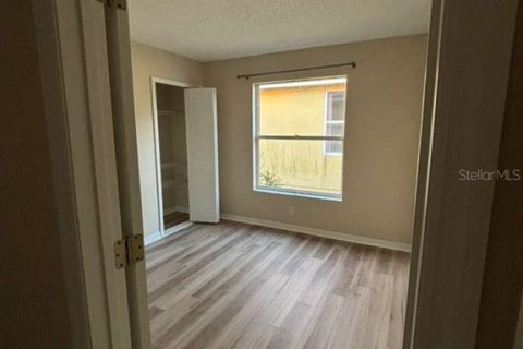 Casa en alquiler en Kissimmee, Florida, 4 dormitorios, 206.71 m2 № 1906833 - foto 19