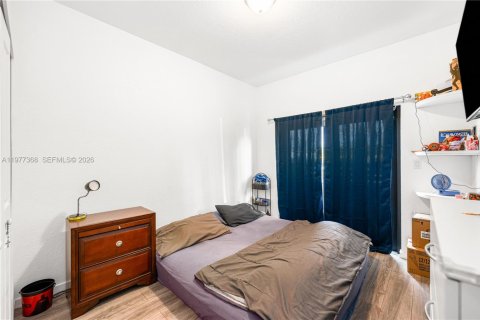 Adosado en venta en Miami, Florida, 4 dormitorios, 156.08 m2 № 2042612 - foto 15