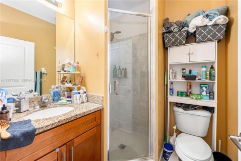 Adosado en venta en Miami, Florida, 4 dormitorios, 156.08 m2 № 2042612 - foto 14