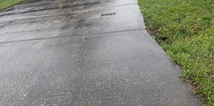 Propiedad comercial en Ocala, Florida 4 dormitorios, 189.15 m2 № 2228283