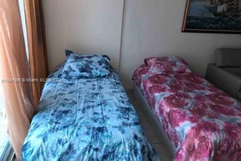 Townhouse in Miami Beach, Florida 1 bedroom, 67.82 sq.m. № 1984824 - photo 12