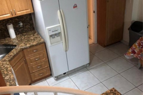 Townhouse in Miami Beach, Florida 1 bedroom, 67.82 sq.m. № 1984824 - photo 7