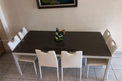 Townhouse in Miami Beach, Florida 1 bedroom, 67.82 sq.m. № 1984824 - photo 4