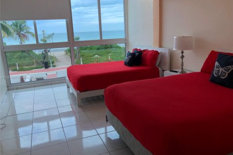 Townhouse in Miami Beach, Florida 1 bedroom, 67.82 sq.m. № 1984824 - photo 2