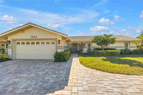 Villa ou maison à vendre à Saint Petersburg, Floride: 4 chambres, 232.16 m2 № 2140619 - photo 2