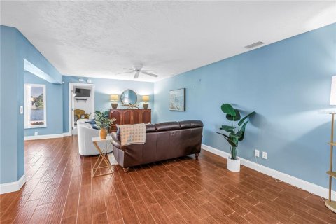 Villa ou maison à vendre à Saint Petersburg, Floride: 4 chambres, 232.16 m2 № 2140619 - photo 29