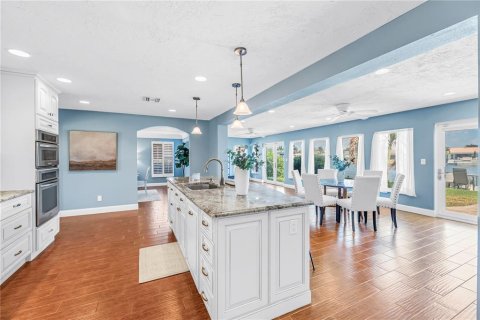 Villa ou maison à vendre à Saint Petersburg, Floride: 4 chambres, 232.16 m2 № 2140619 - photo 26