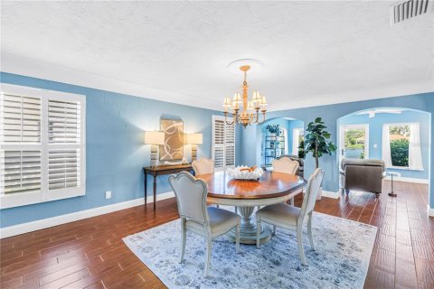 Villa ou maison à vendre à Saint Petersburg, Floride: 4 chambres, 232.16 m2 № 2140619 - photo 8