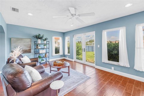Villa ou maison à vendre à Saint Petersburg, Floride: 4 chambres, 232.16 m2 № 2140619 - photo 14