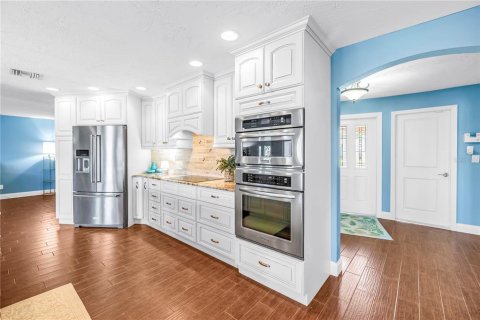 Villa ou maison à vendre à Saint Petersburg, Floride: 4 chambres, 232.16 m2 № 2140619 - photo 24