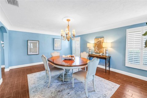 Villa ou maison à vendre à Saint Petersburg, Floride: 4 chambres, 232.16 m2 № 2140619 - photo 7