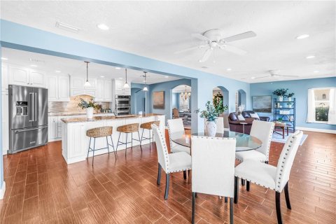 Villa ou maison à vendre à Saint Petersburg, Floride: 4 chambres, 232.16 m2 № 2140619 - photo 18