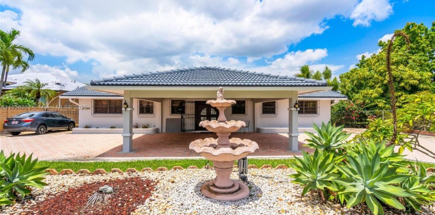 Дом в Майами, Флорида 4 спальни, 193.98м2 № 1990973