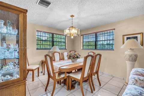 Купить виллу или дом в Майами, Флорида 4 спальни, 193.98м2, № 1990973 - фото 7