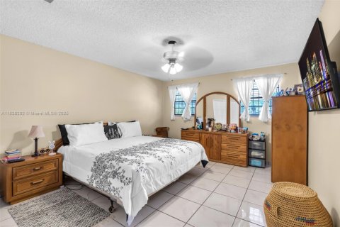 Купить виллу или дом в Майами, Флорида 4 спальни, 193.98м2, № 1990973 - фото 15