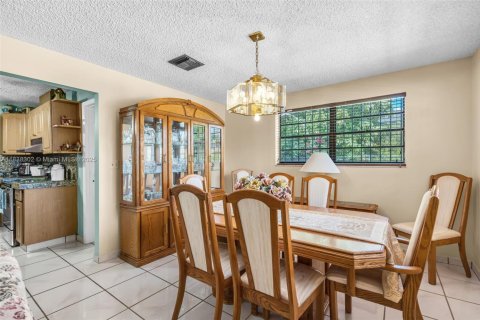 Купить виллу или дом в Майами, Флорида 4 спальни, 193.98м2, № 1990973 - фото 8