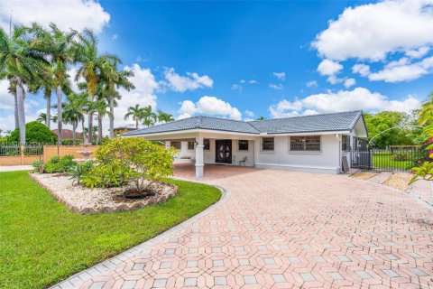 Купить виллу или дом в Майами, Флорида 4 спальни, 193.98м2, № 1990973 - фото 3