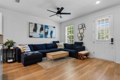 Adosado en venta en Kissimmee, Florida, 3 dormitorios, 152.17 m2 № 1812436 - foto 12