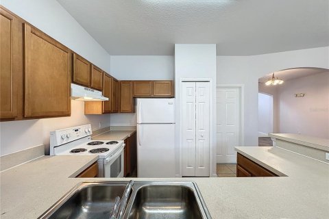 Adosado en alquiler en Kissimmee, Florida, 3 dormitorios, 157.1 m2 № 1919167 - foto 8