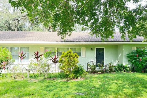 House in Bartow, Florida 2 bedrooms, 141.49 sq.m. № 1919577 - photo 2