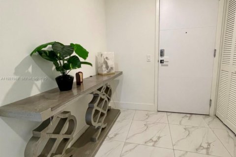 Снять в аренду кондоминиум в Санрайз, Флорида 3 спальни, 120.49м2, № 1987913 - фото 29