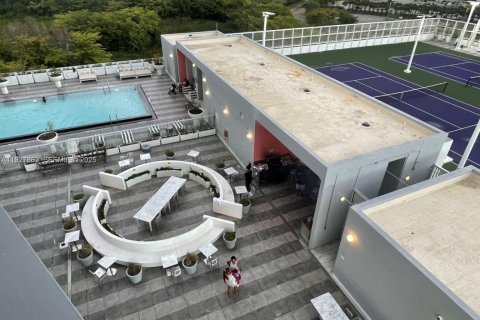 Снять в аренду кондоминиум в Санрайз, Флорида 3 спальни, 120.49м2, № 1987913 - фото 4