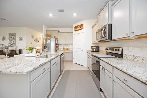 Villa ou maison à louer à Palmetto, Floride: 4 chambres, 192.12 m2 № 1900892 - photo 17