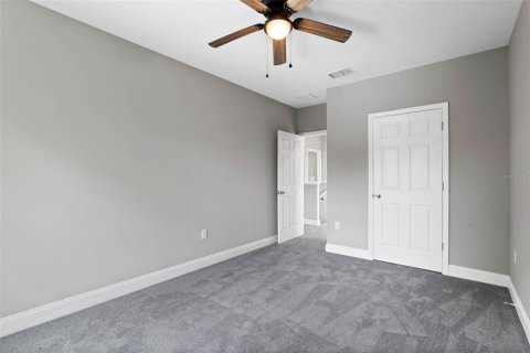 House in Eustis, Florida 4 bedrooms, 209.96 sq.m. № 1640134 - photo 23