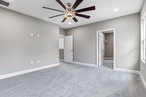 House in Eustis, Florida 4 bedrooms, 209.96 sq.m. № 1640134 - photo 15