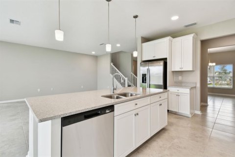 Casa en venta en Dade City, Florida, 5 dormitorios, 308.06 m2 № 1559919 - foto 9