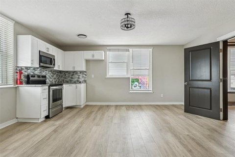 Apartamento en alquiler en Clermont, Florida, 1 dormitorio, 57.13 m2 № 1789185 - foto 7