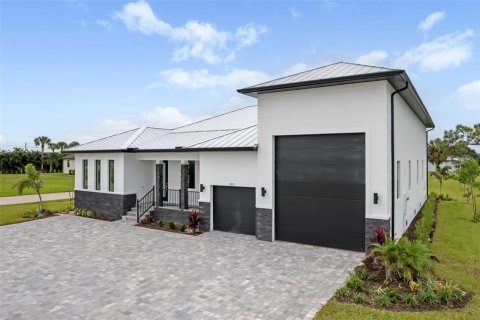 Villa ou maison à vendre à Punta Gorda, Floride: 3 chambres, 204.48 m2 № 2408445 - photo 5