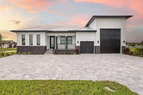 Villa ou maison à Punta Gorda, Floride 3 chambres, 204.48 m2 № 2408445