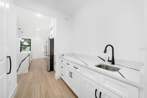 Villa ou maison à vendre à Punta Gorda, Floride: 3 chambres, 204.48 m2 № 2408445 - photo 17