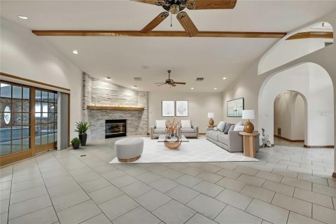 House in New Port Richey, Florida 4 bedrooms, 315.22 sq.m. № 1767976 - photo 26