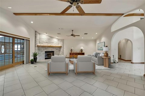 House in New Port Richey, Florida 4 bedrooms, 315.22 sq.m. № 1767976 - photo 25