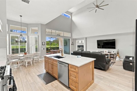 Casa en venta en Seminole, Florida, 4 dormitorios, 265.33 m2 № 2414098 - foto 25